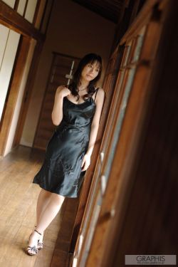 25岁女高中生